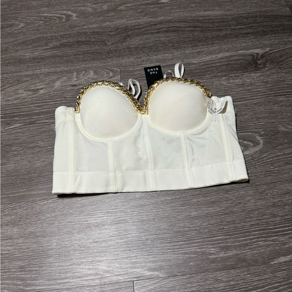 Chained crop bra